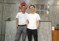 設計師設計出來的東西很專業，很時尚！